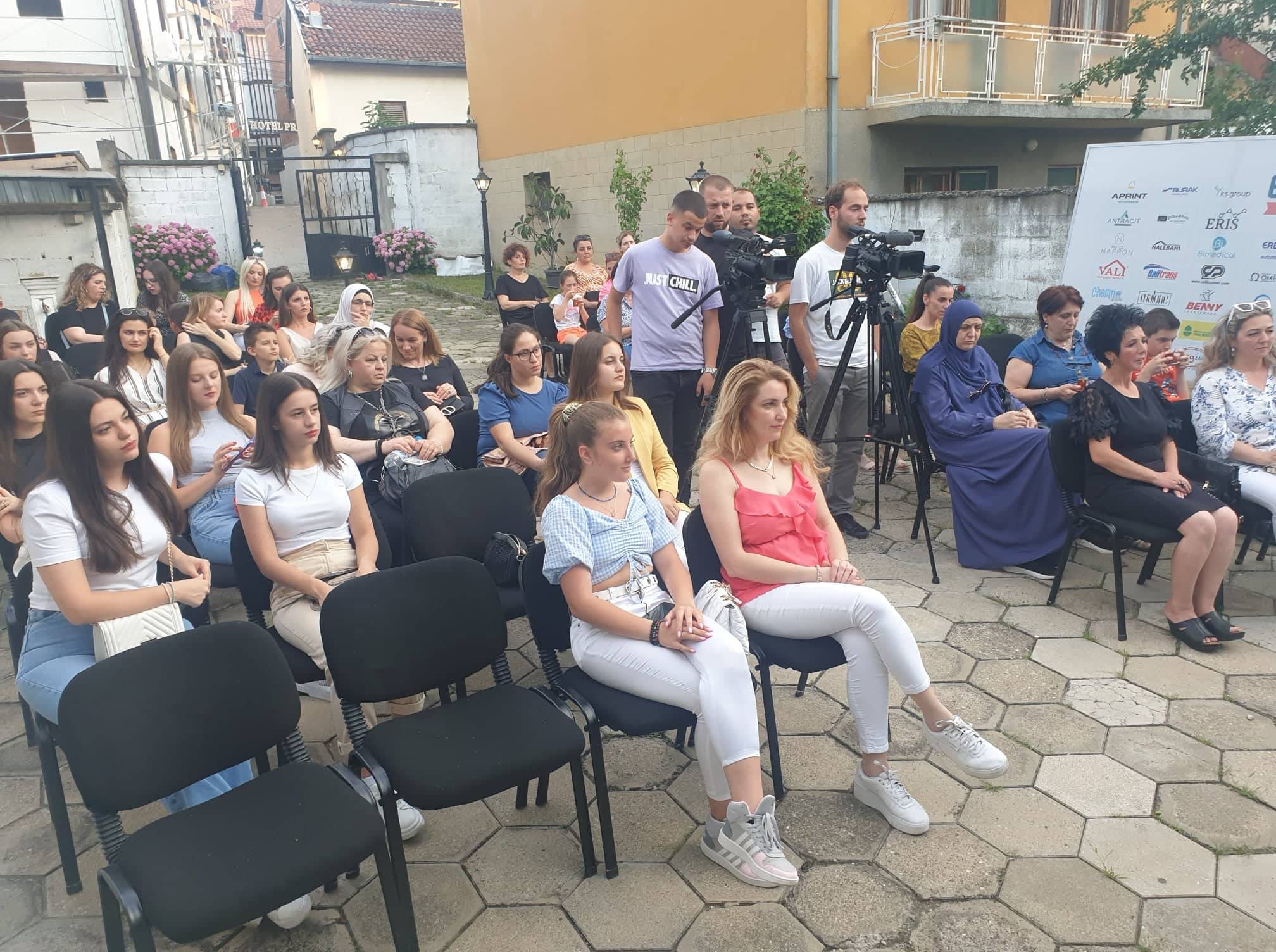 ‘Teknolojide Kadın’ Eğitimini Tamamlayan 86 Kadına Sertifikaları Verildi