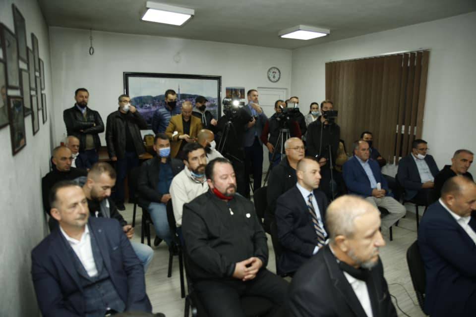 Esnaf Derneği’ni Ramush Haradinaj Ziyaret Etti
