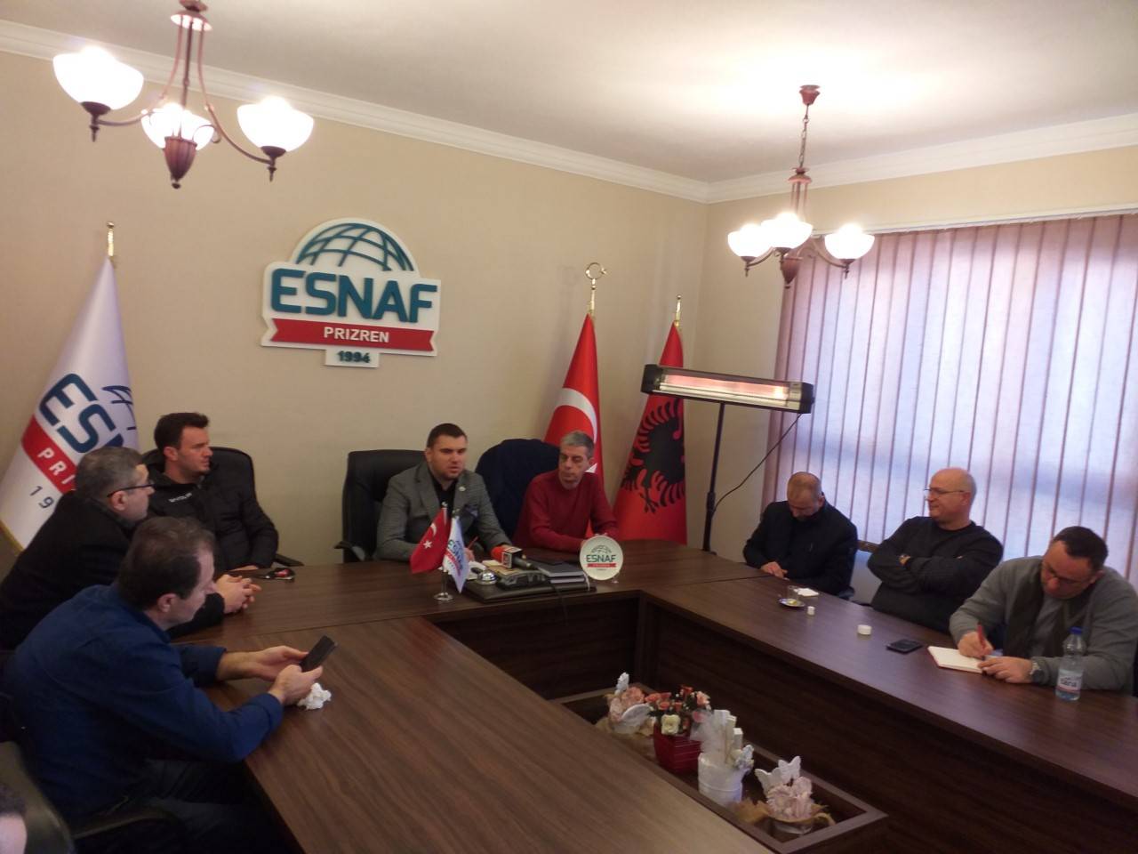 Esnaf  Derneği, Yerel Gazeteciler ile Kahvaltıda Buluştu