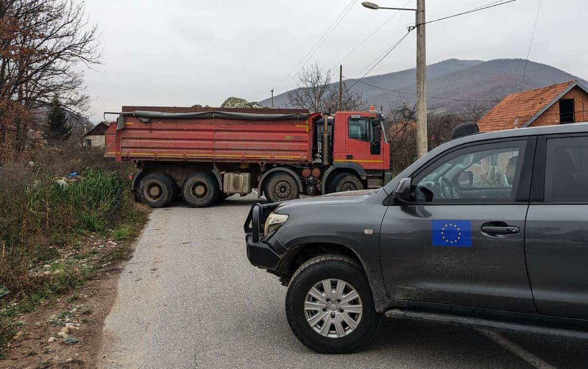 EULEX: Barikatları Kaldırma Yetkimiz Yok