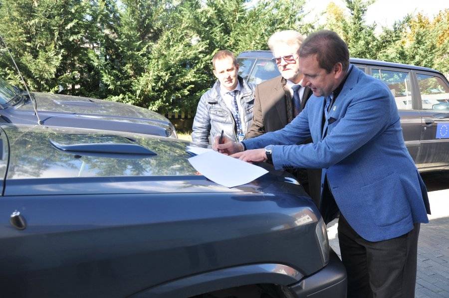 EULEX, İçişleri Bakanlığına 33 Araç Bağışladı