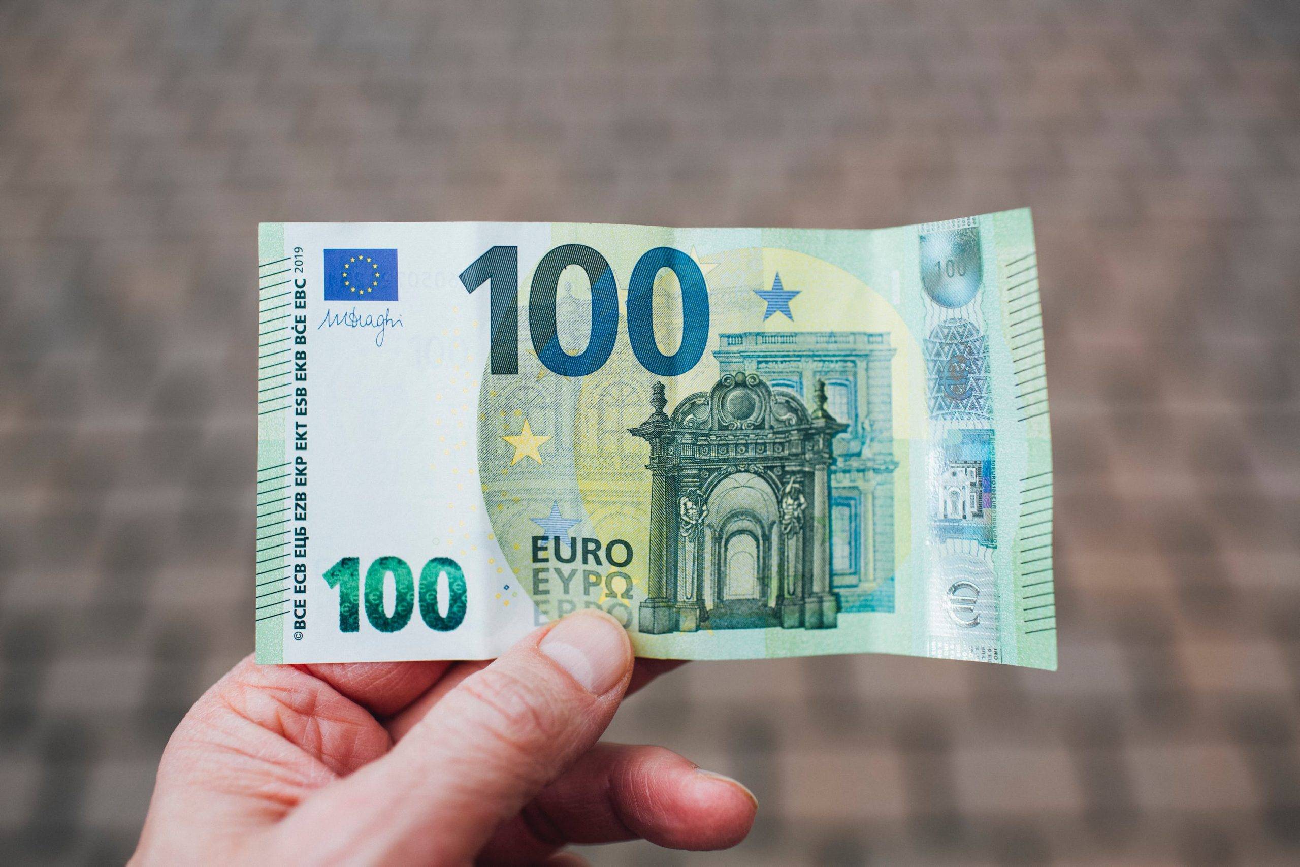 Üniversite Öğrencilerine 100 Euroluk Ek Ödeme Yapıldı