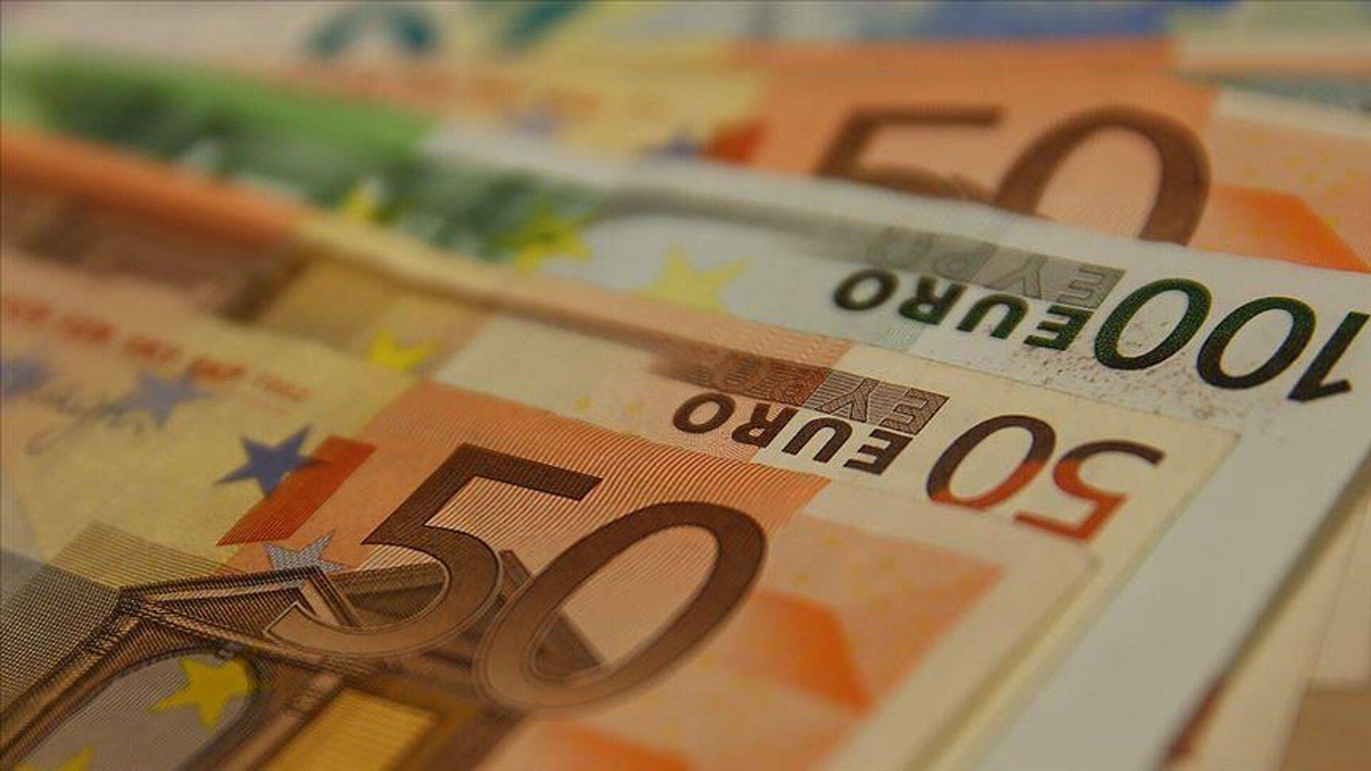 Hırvatistan’da euroya geçişin önünü açan yasaya onay