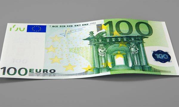 Üniversite Öğrencileri 100 Euro İçin Yakında Başvurabilecek