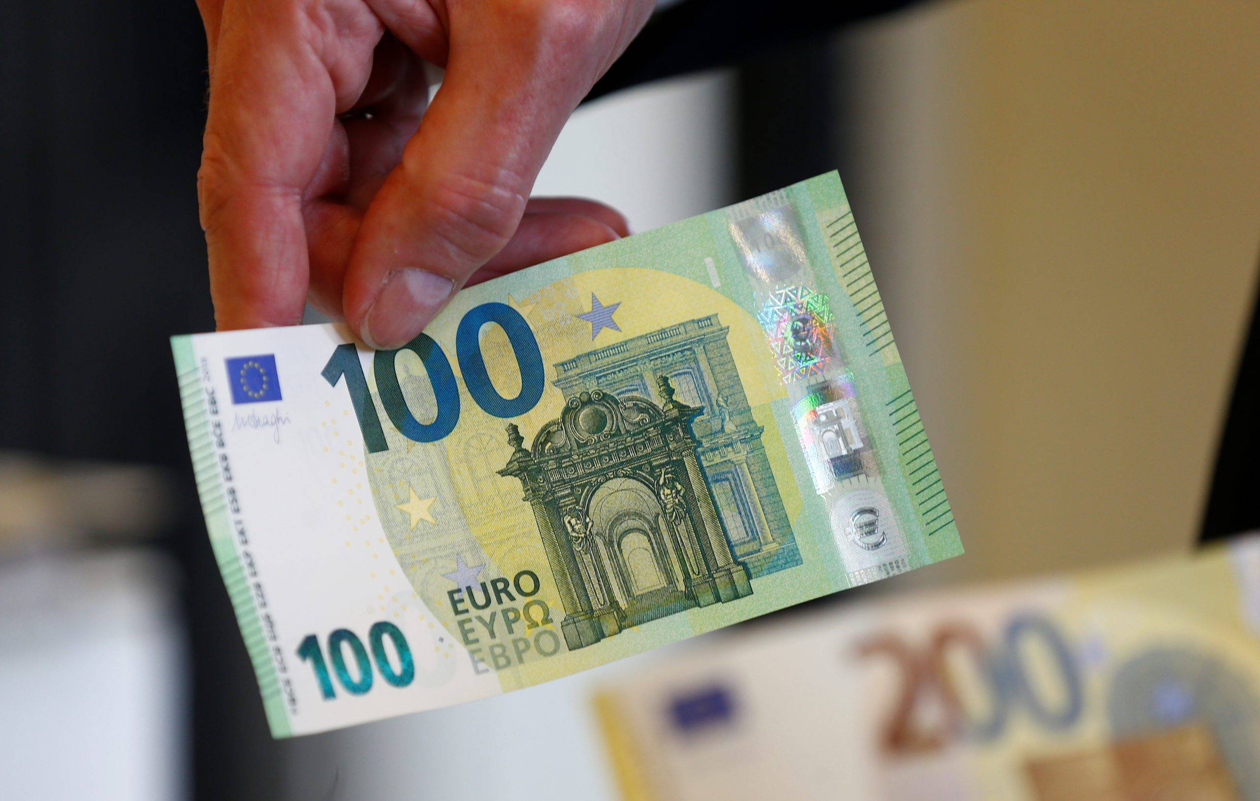 Üniversite Öğrencileri İçin 100 Euro Destek Başvurusu Açıldı