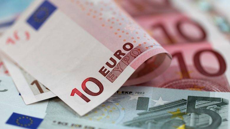 Sahte Belgelerle Bankadan Para Çekmek İstedi