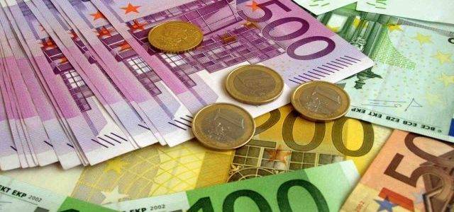 İMF de Asgari Ücretin 250 Avroya Artmasına Karşı