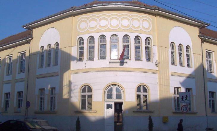 “Elena Gjika” Okulunda Yeni Öğretim Yılı 17 Eylüle Ertelendi