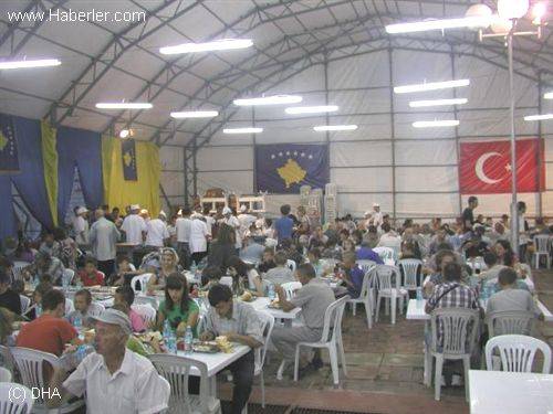 Priştine, Mitroviça ve Skenderaj'daki İftar Çadırları Ramazana Hazır