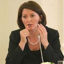 Jahjaga, Vetëvendosje'ye Protestolardan Vazgeçme Çağrısında Bulundu