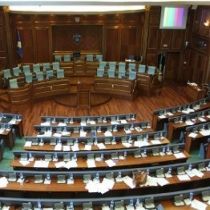 Kosova Meclisi Pazartesi Müzakereleri Görüşecek