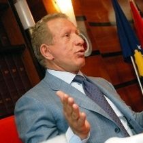 Pacolli: Yeni Tanımalar Yakın Bir Zamanda