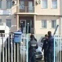 Leposaviç Polis Karakoluna Saldırı