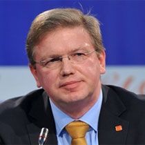 Füle Bugün Priştine'de