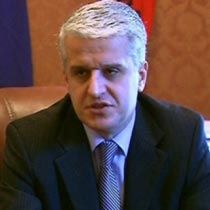 Majko Priştine Ziyaretinde