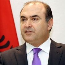 Öncelik Kosova'nın AK'ye Yakınlaşması