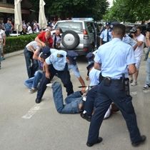 Bayrak İndiren VV Üyeleri Serbest Bırakıldı