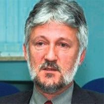 Seselj'in İşbirlikçisine 'Kahraman Sali Çekaj" Ödülü