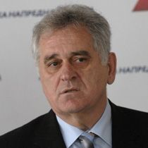 Nikoliç: "Kosova'daki Sırplara" İtalya ve Belçika'daki Almanların Statüsü