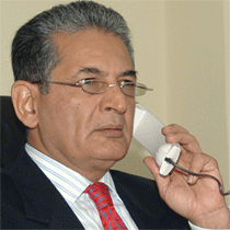 Zarif Yalanladı, Nikoliç Bildiriyi "Geliştirdi"