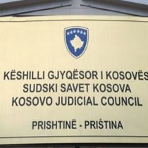 Kosova Yargı Konseyi Üç Yargıcın Görevini Askıya Aldı