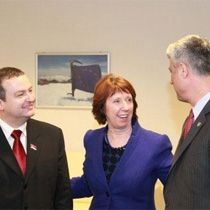 Anlaşmalar Meclis'e Gitmiyor