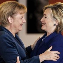 Merkel ve Clinton,  Tadiç'e Öfkeli