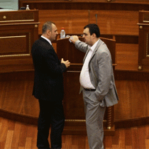 Topluluklar Mecliste Kontenjan Sayısını Koruma Çabasında