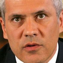 Tadić, KFOR'un Barikatlardan Geçişine İzin Verilmesini İstiyor