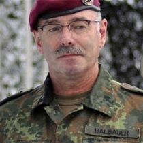 KFOR Diyalogu Desteklemektedir