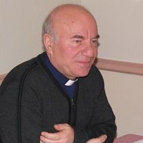 Kosova'da Noel Kutlanıyor