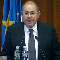 Pastor: Komşu Ülkeyle İlişkileri Düzeltelim