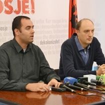 VV: Azıcık Solcuyuz