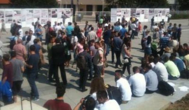 Af Yasasına Karşı Protesto Devam Ediyor