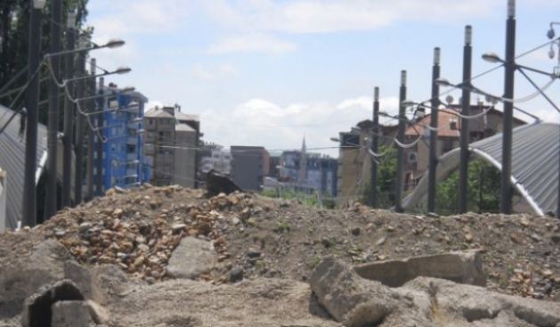İbre Köprüsünde Barikat Siyasi Çözüm Bekliyor