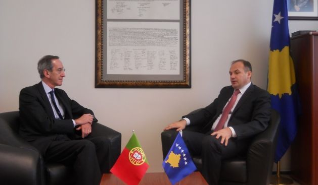 Hoxhaj, Portekiz Büyükelçisini Kabul Etti