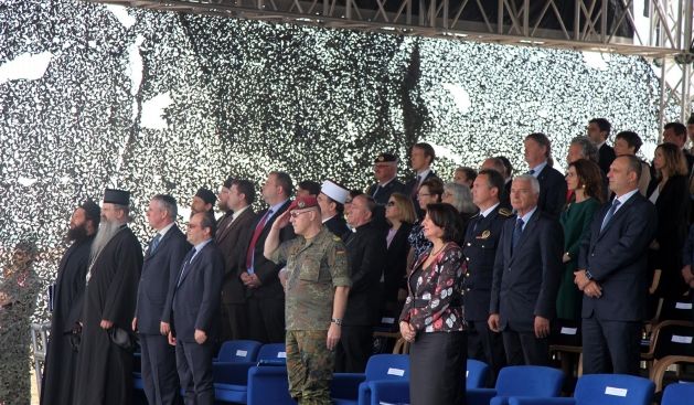 Halbauer KFOR Komutasını Fratini'ye Devretti