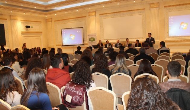 Priştine'de Uluslararası Eczacılar Sempozyumu‏