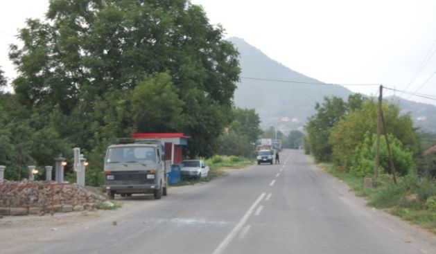 KFOR Yolu Açtı-Sırplar Yeniden Kapattı