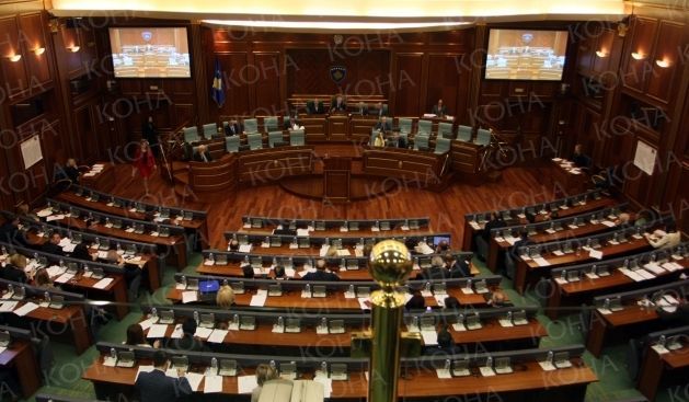 Meclis Bugün de Rektör Konusunu Tartışacak
