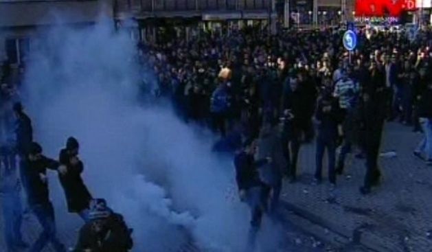 33 Gözaltı - 29 Polis Yaralı