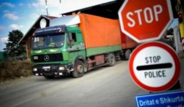 Kosova, Makedon Mallarını Bloke Ediyor