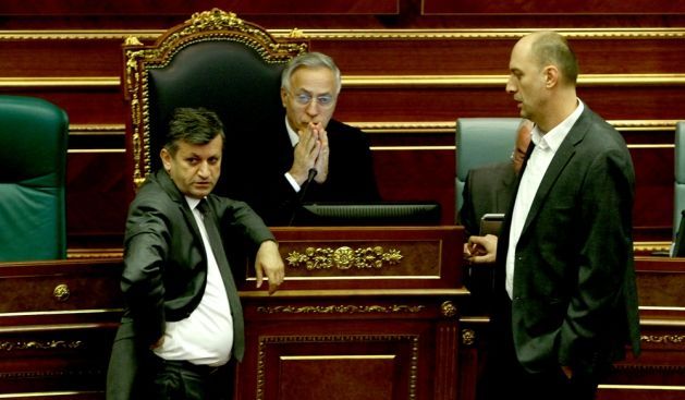Muhalefet Daçiç'in Ziyaretine Karşı