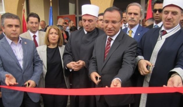 Bozdağ: Kosova'ya Yardımımız Tartışılmazdır