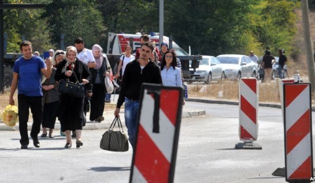 Makedonya Sınırında Vergiler Alınmaya Devam Ediliyor