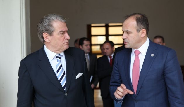 Hoxhaj, Berisha'ya Teşekkür Etti