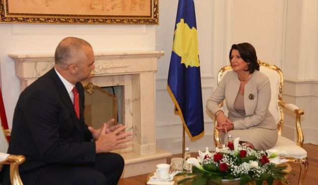 Kosova ve Arnavutluk İlerleme Kaydetmiştir