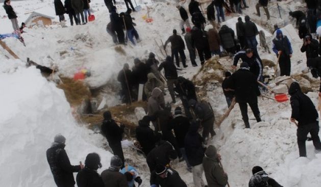 Çığ Felaketinin 10. Kurbanına  da Ulaşıldı