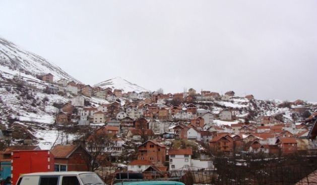 Restelica Yakınlarında 5 Kişi Yardım Çağrısında
