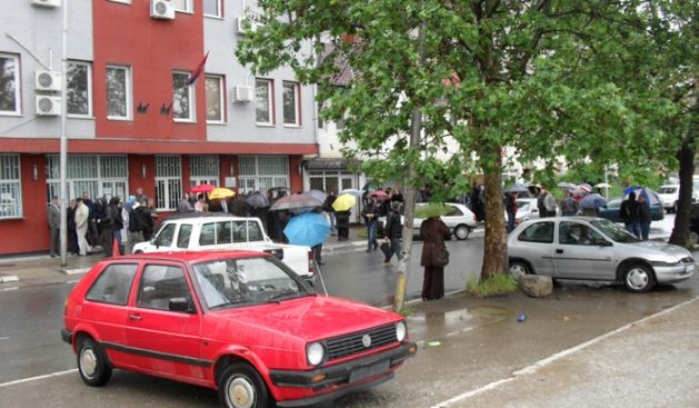 Bir Sırp Tutuklandı-Protestolar Başladı